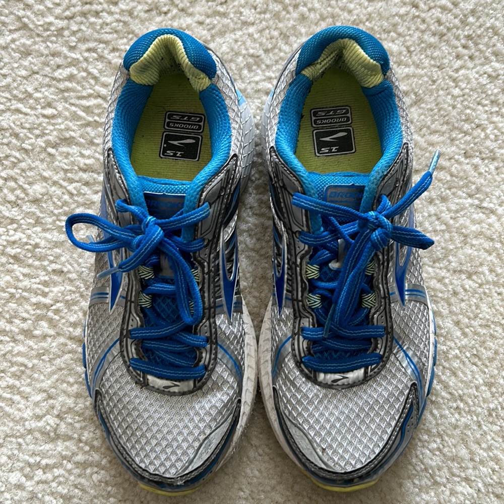 Brooks Adrenaline GTS size 8